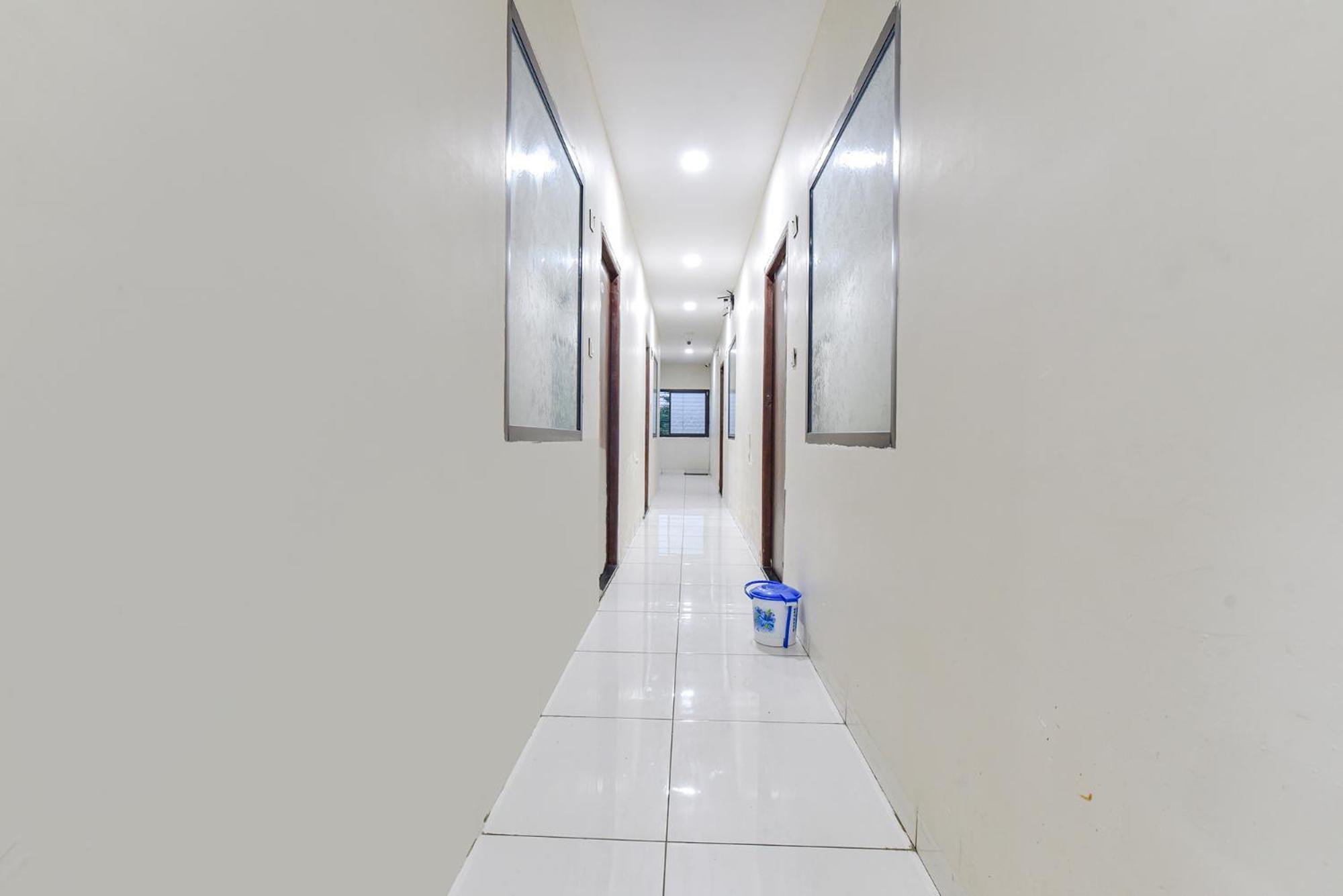 Fabexpress Devani Palace Ujjain Dış mekan fotoğraf